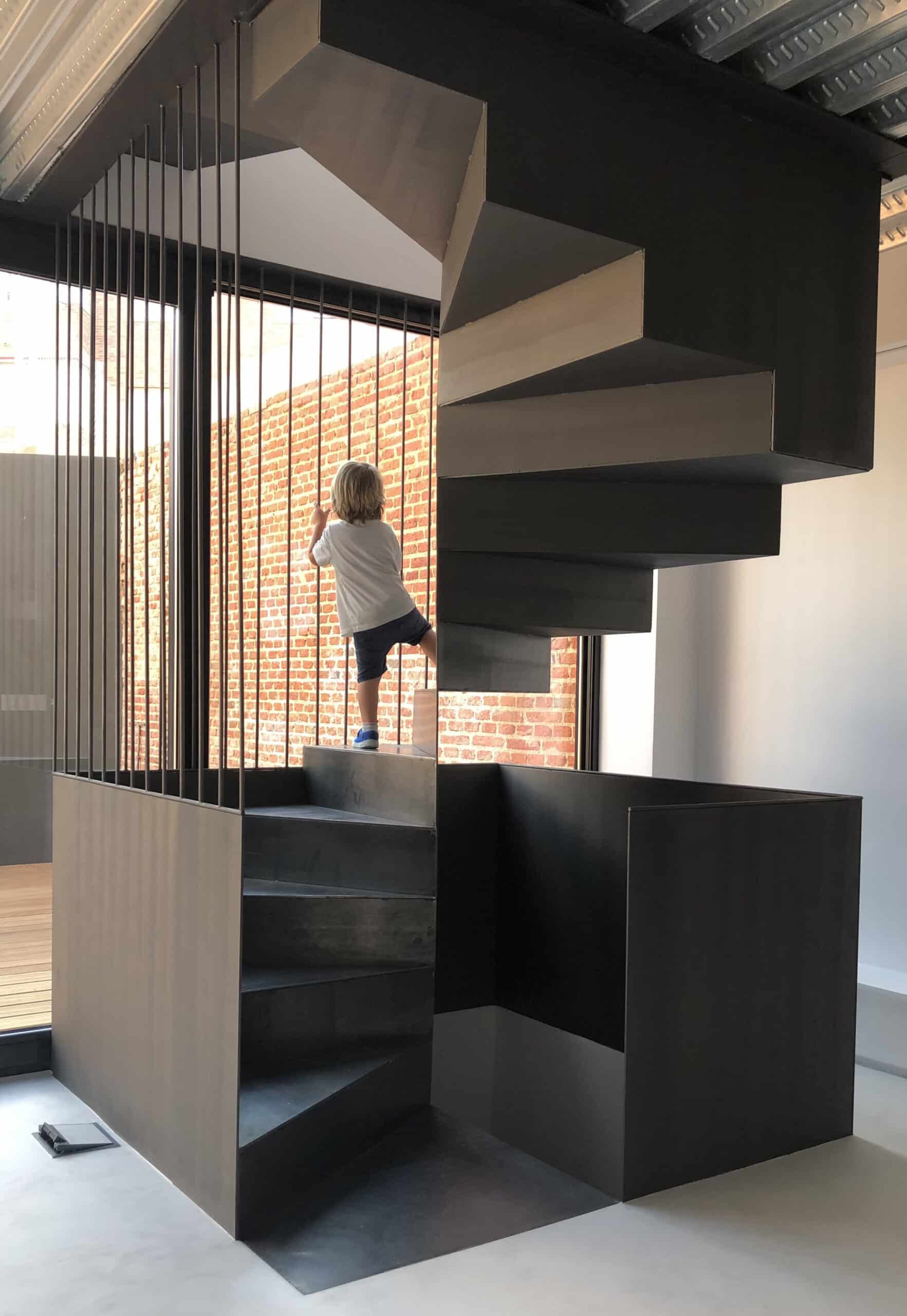 Escalera 4